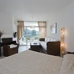 South Pearl Apartament Sozopol